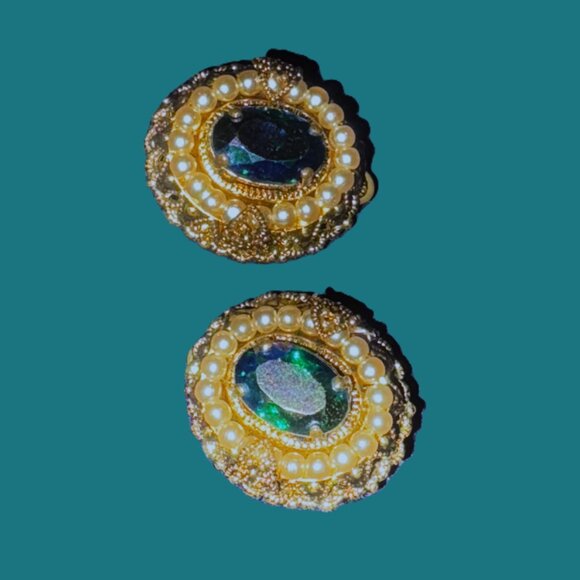 Vintage Gemstone Pearl and Gold West Germany Made Clip-On Earrings EUC - Picture 5 of 12